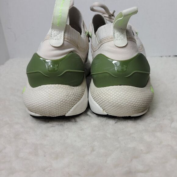 Under Armour Men’s Size 12 US HOVR Phantom 2 IntelliKnit Speedfoam 3024154 106 - Picture 4 of 10